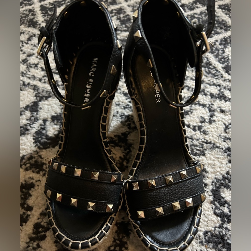 Black and tan studded Marc Fisher Espadrilles Wedges